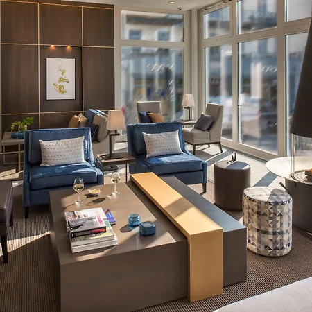 Hotel Am Leuchtturm 4*