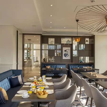 Hotel Am Leuchtturm 4*