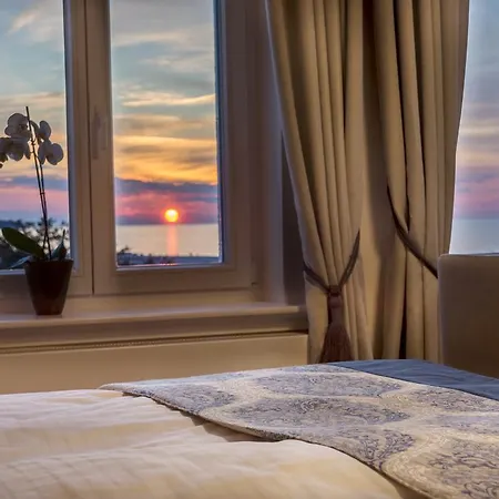 Am Leuchtturm Hotel 4*