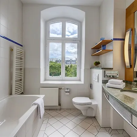 Am Leuchtturm Hotel 4*