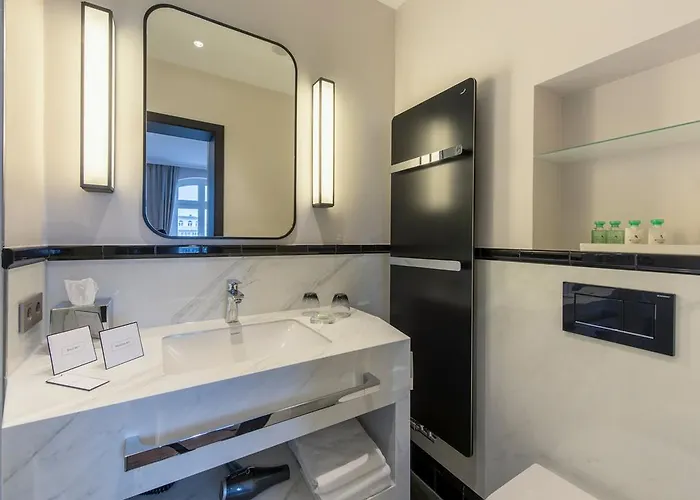 Hotel Am Leuchtturm 4*